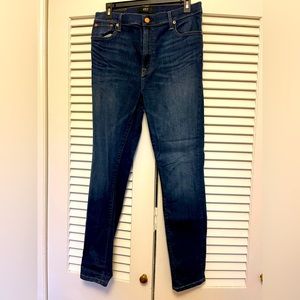 Able brand size 30 high rise skinny jeans.